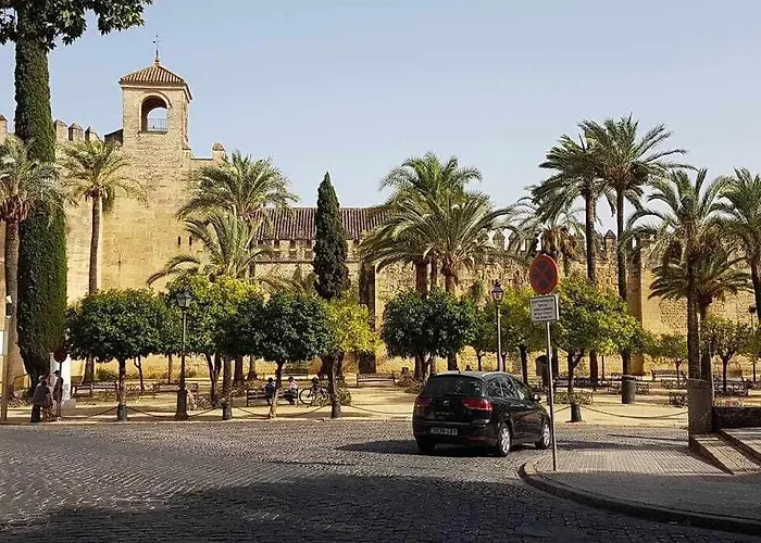 Fantastico Junto A La Juderia